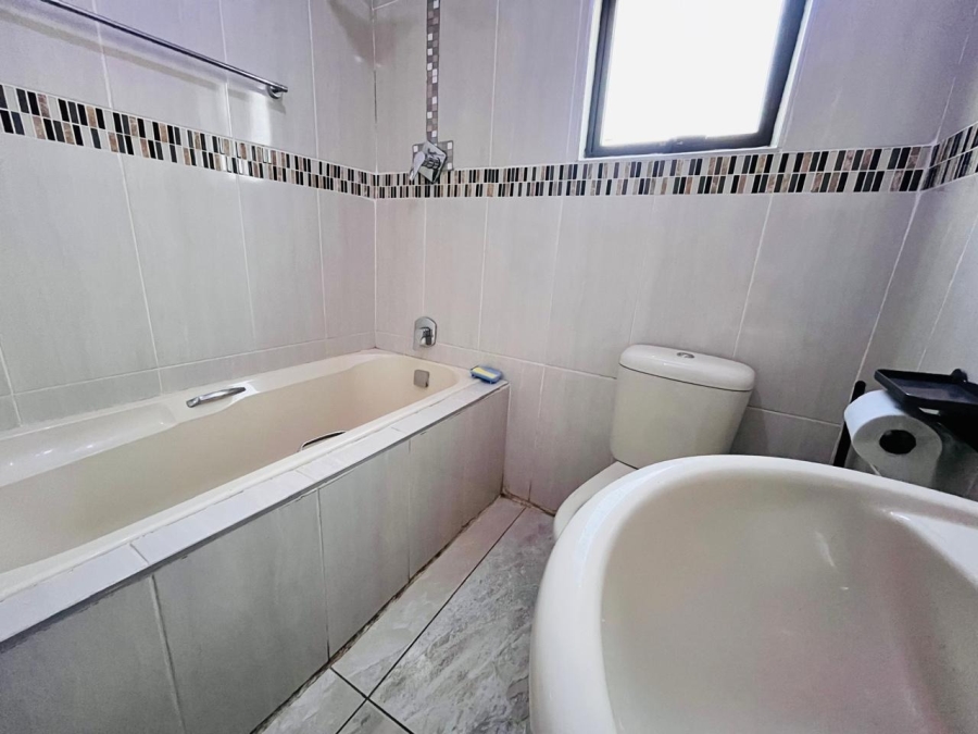2 Bedroom Property for Sale in Mdantsane Eastern Cape